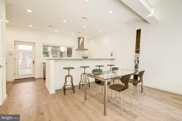 $5,995 | 446 Ridge Street Northwest, Washington, DC 20001