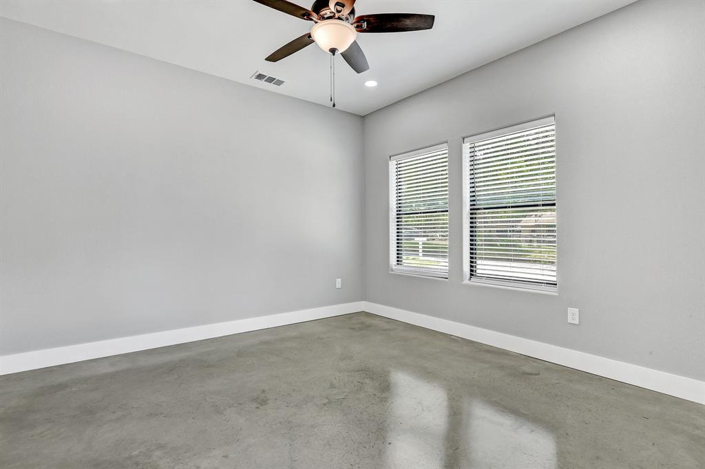 1323 South 5th Avenue Denison, TX 75021 - Photo 6 of 26