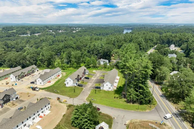 $499,000 | 3 B Mustang Drive, Unit B, Litchfield, NH 03052