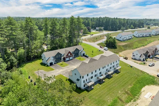 $499,000 | 3 B Mustang Drive, Unit B, Litchfield, NH 03052