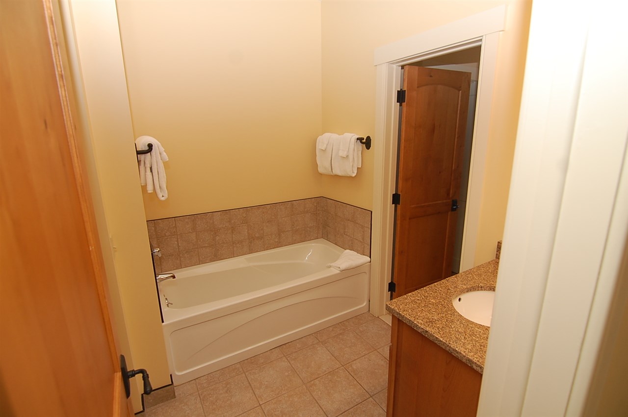 78 Middle Ridge Road, Unit 410 Stratton, VT 05155 - Photo 14 of 22 Gallery Image 14