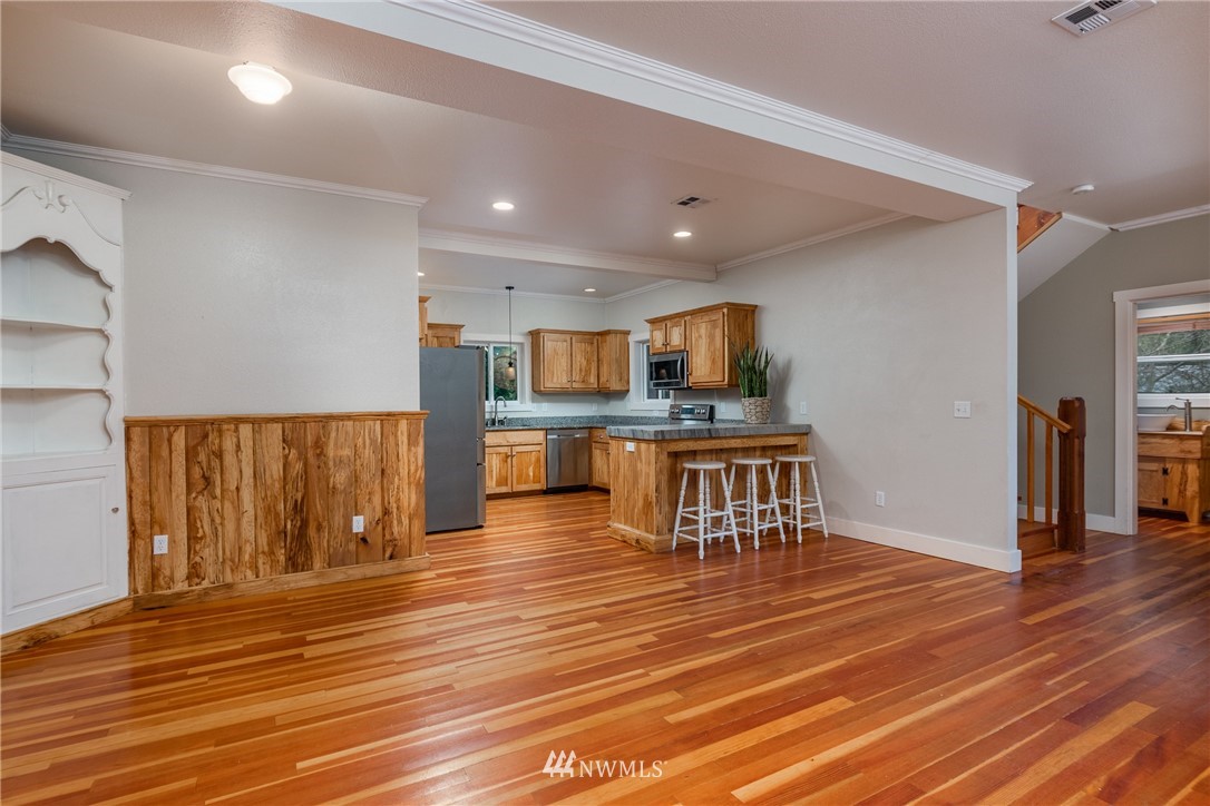 266 Fort Casey Road Coupeville, WA 98239 - Photo 10 of 40 Gallery Image 10