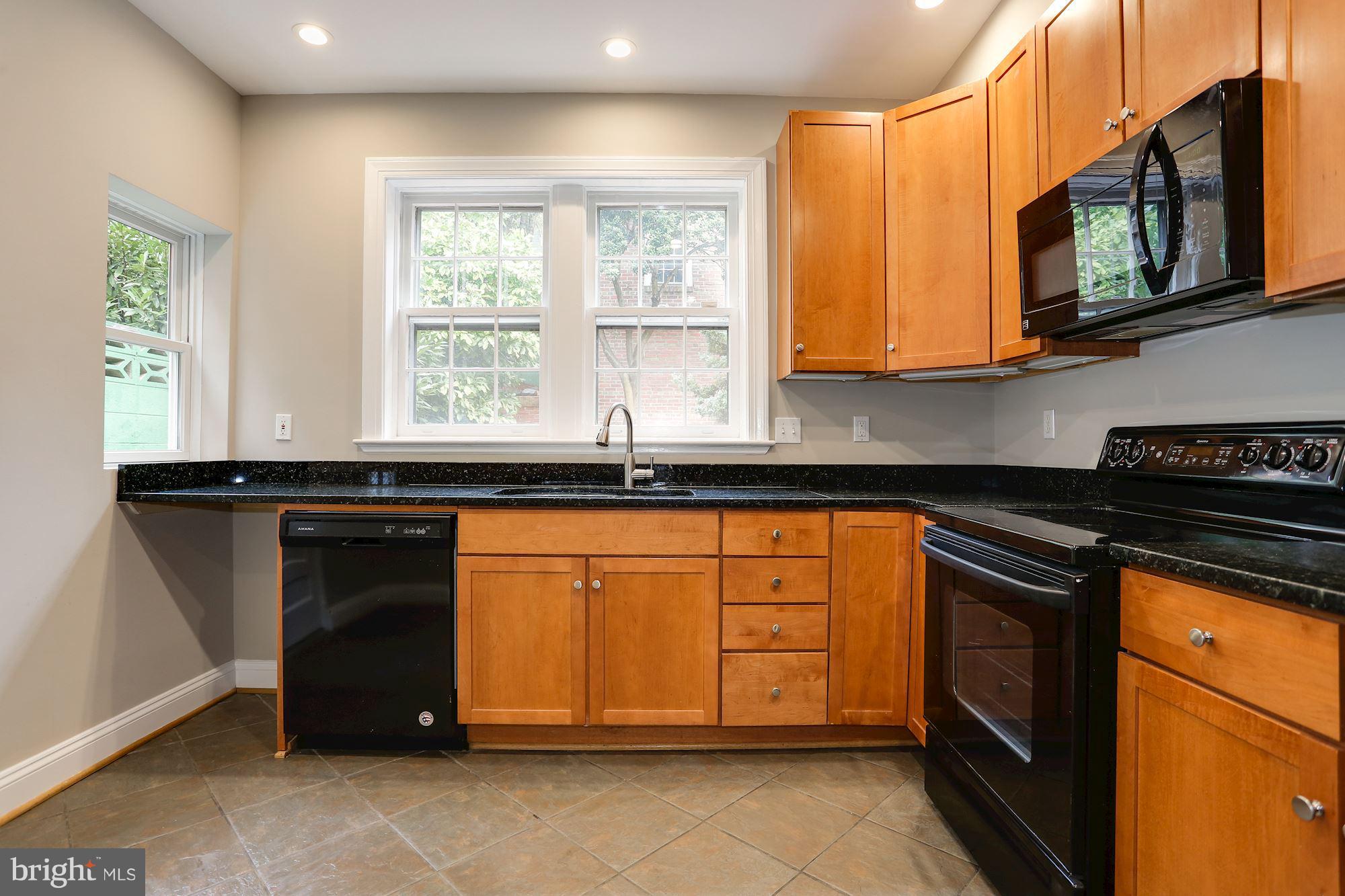 3147 Adams Mill Road Northwest Washington, DC 20010 - Photo 9 of 36 Large bright eat-in kitchen with granite counters