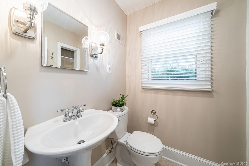 5338 Murrayhill Road Charlotte, NC 28210 - Photo 14 of 26 Gallery Image 14