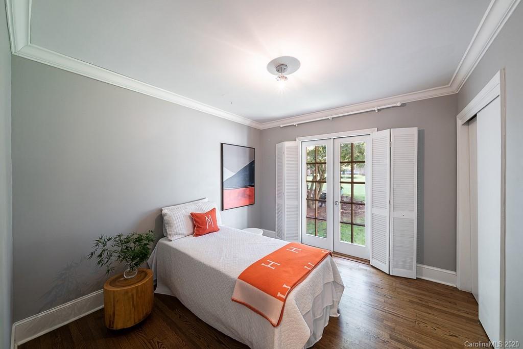5338 Murrayhill Road Charlotte, NC 28210 - Photo 15 of 26 Gallery Image 15