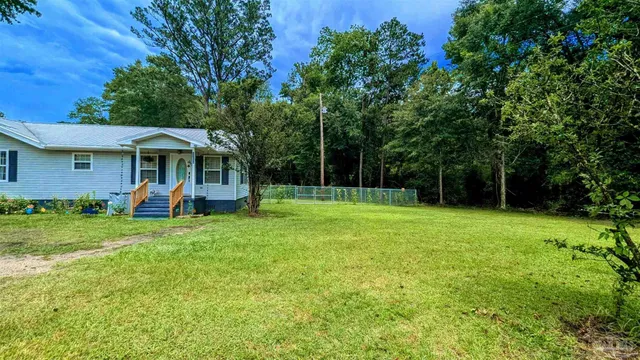 $220,000 | 29744 Hwy 17 Millry Al, Millry, AL 36558