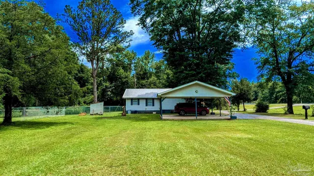 $220,000 | 29744 Hwy 17 Millry Al, Millry, AL 36558