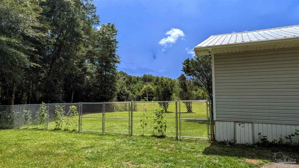 $220,000 | 29744 Hwy 17 Millry Al, Millry, AL 36558