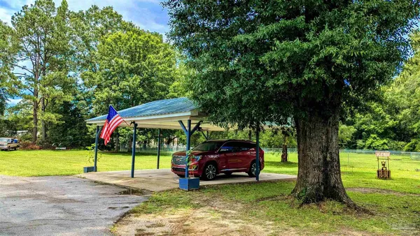 $220,000 | 29744 Hwy 17 Millry Al, Millry, AL 36558