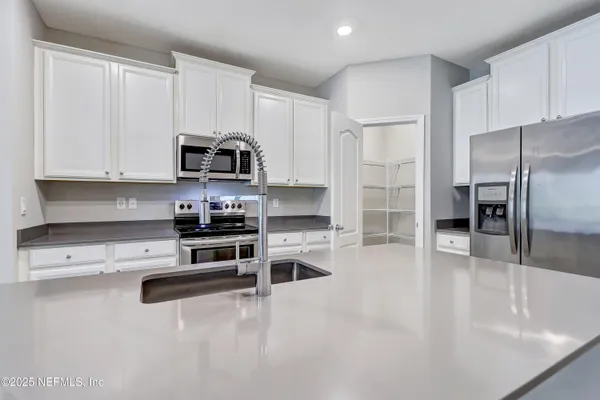 $1,950 | 10167 Pavnes Creek Drive, Jacksonville, FL 32222