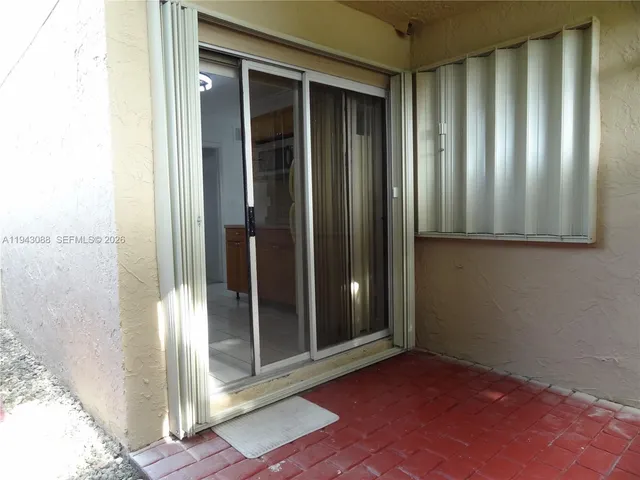 $1,150 | 9661 Southwest 148th Place, Unit EFICIENCY, Miami, FL 33196