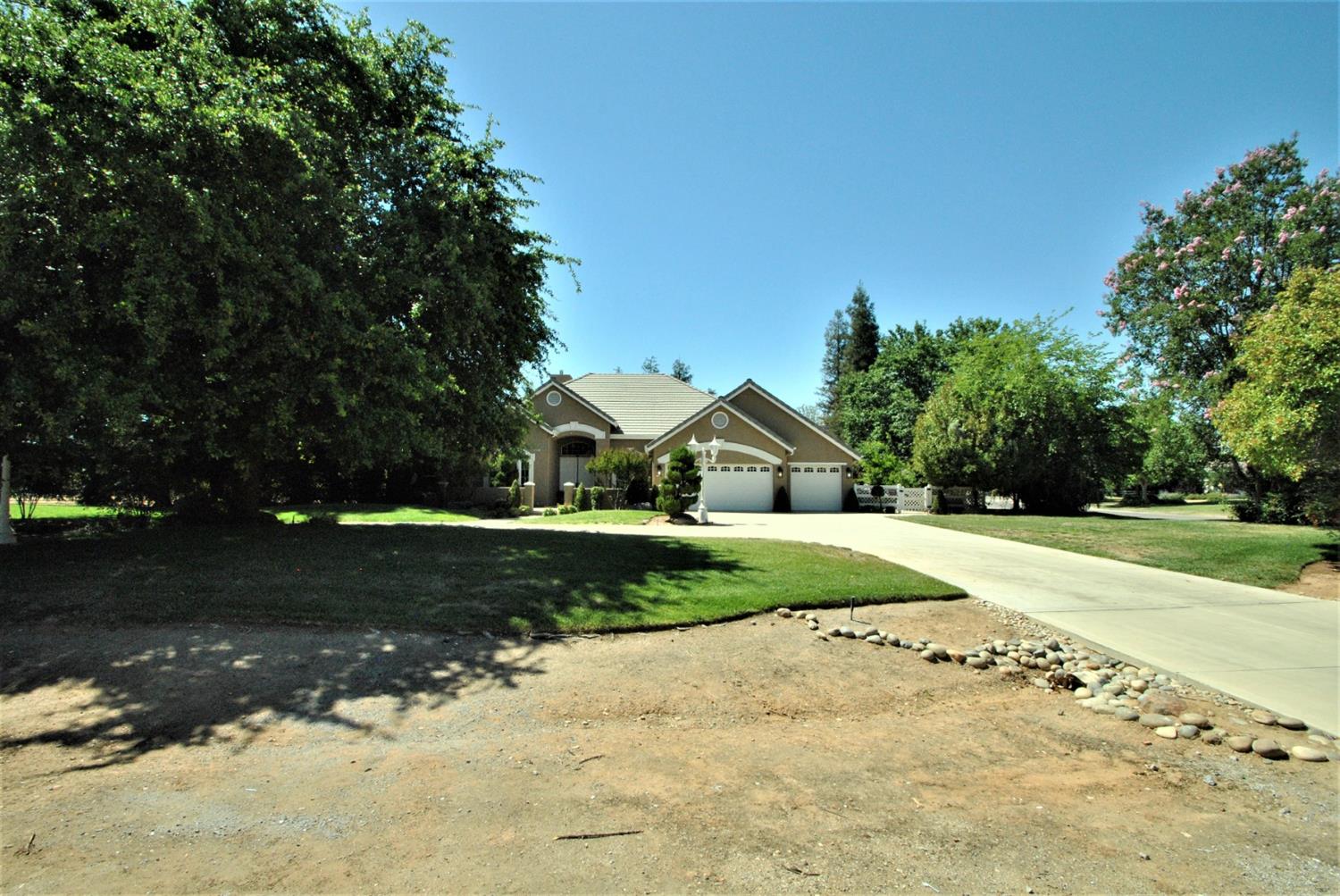 10584 Keats Avenue Clovis, CA 93619 - Photo 10 of 72 CORNER LOT