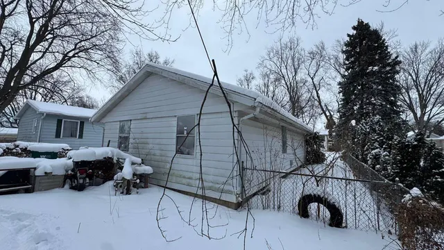 $100,000 | 123 Laurel Street, La Porte, IN 46350