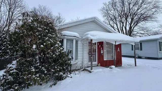 $100,000 | 123 Laurel Street, La Porte, IN 46350