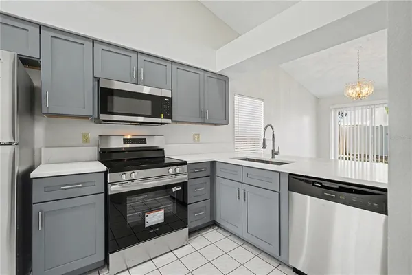 $2,200 | 13618 Laraway Drive, Riverview, FL 33579