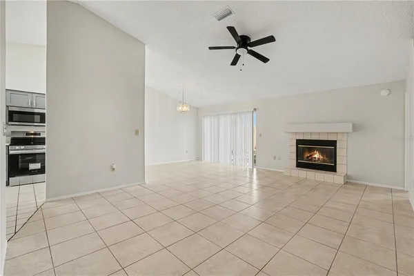 $2,200 | 13618 Laraway Drive, Riverview, FL 33579