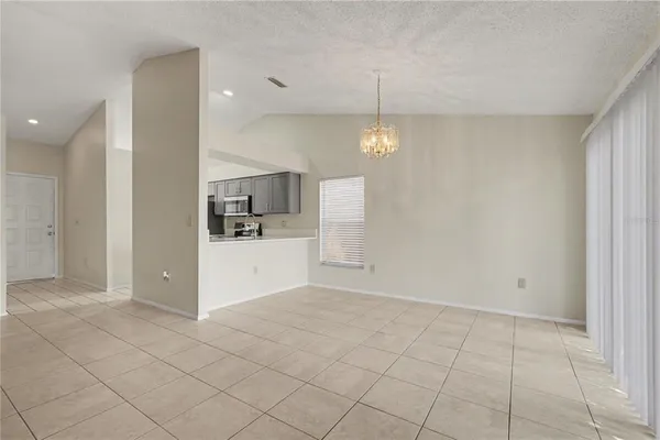 $2,200 | 13618 Laraway Drive, Riverview, FL 33579