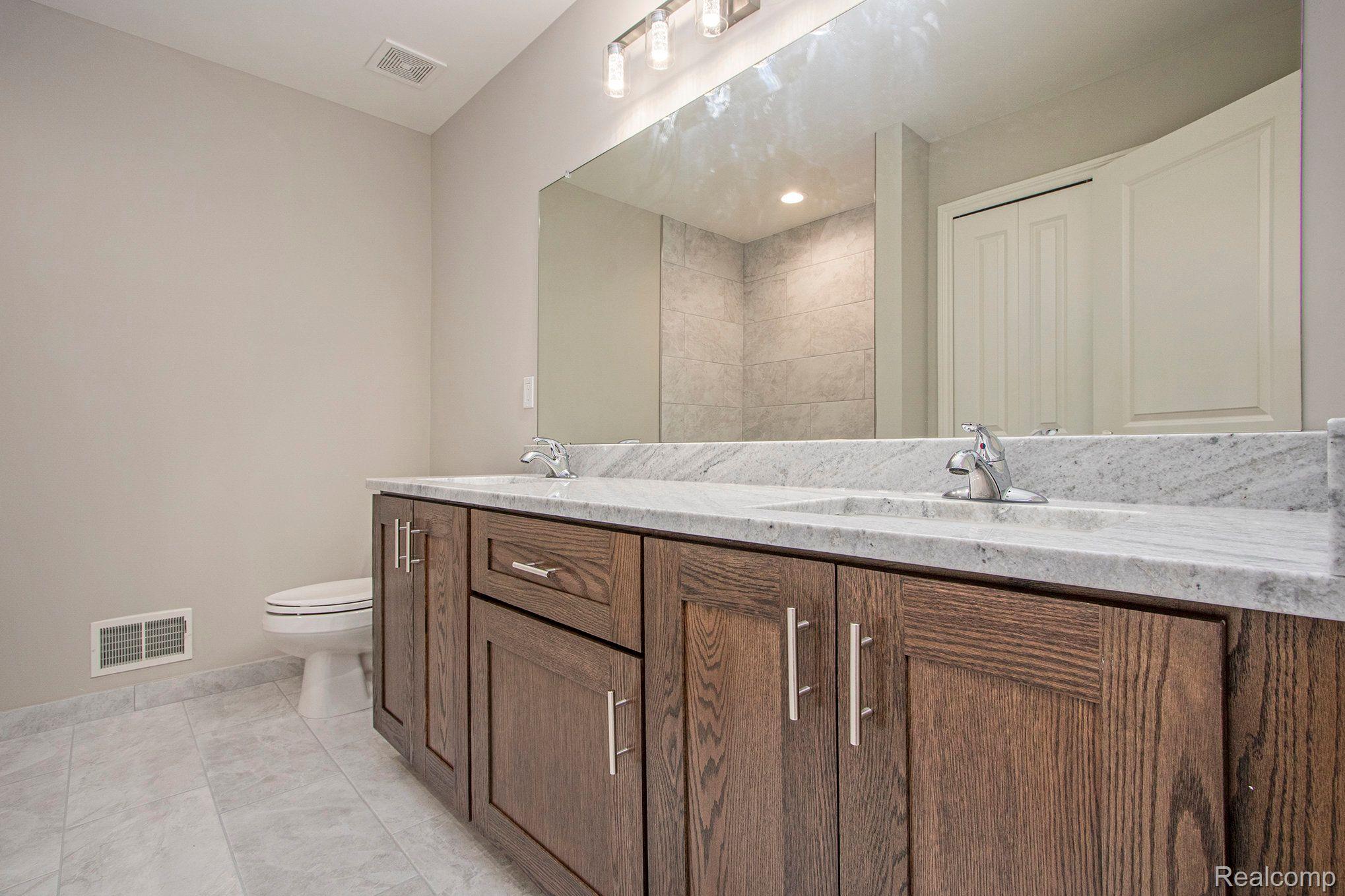 2919 Basil Drive Rochester, MI 48309 - Photo 33 of 49 Gallery Image 33