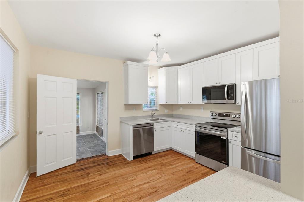 6103 Corson Avenue New Port Richey, FL 34653 - Photo 8 of 23