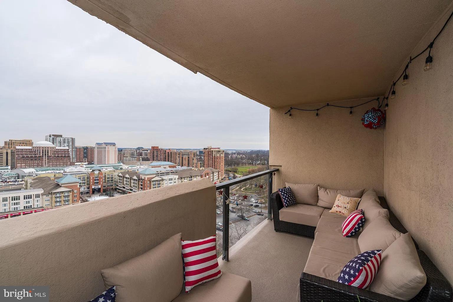 1101 South Arlington Ridge Road, Unit 913 Arlington, VA 22202 - Photo 24 of 39