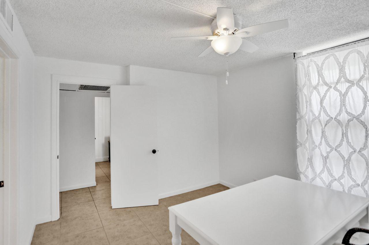 4 Royal Palm Way, Unit 5050 Boca Raton, FL 33432 - Photo 27 of 46 2nd Bedroom