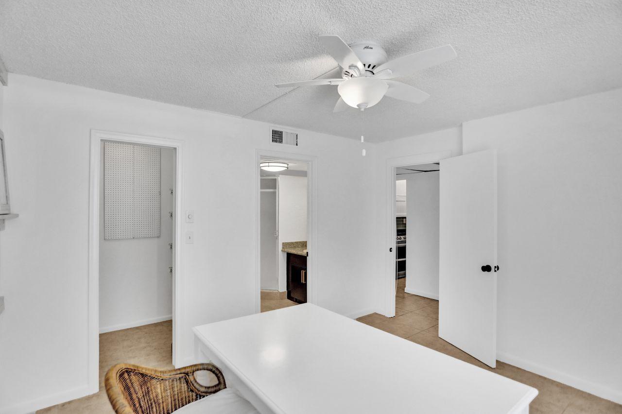 4 Royal Palm Way, Unit 5050 Boca Raton, FL 33432 - Photo 28 of 46 2nd Bedroom