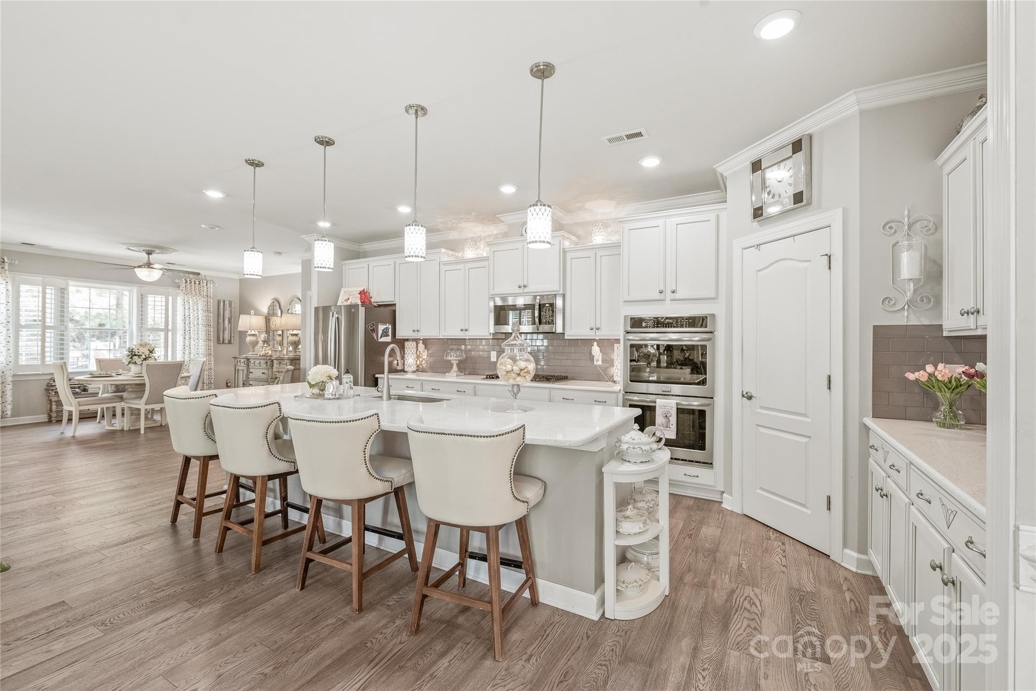 5002 Samoa Ridge Drive Lancaster, SC 29720 - Photo 10 of 45 a large kitchen with a table and chairs