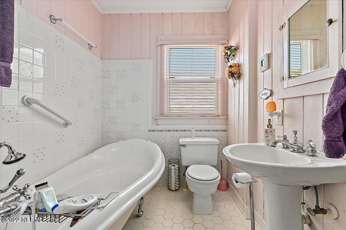 1706-1708 3rd Street Neptune Beach, FL 32266 - Photo 9 of 23 10-Bathroom