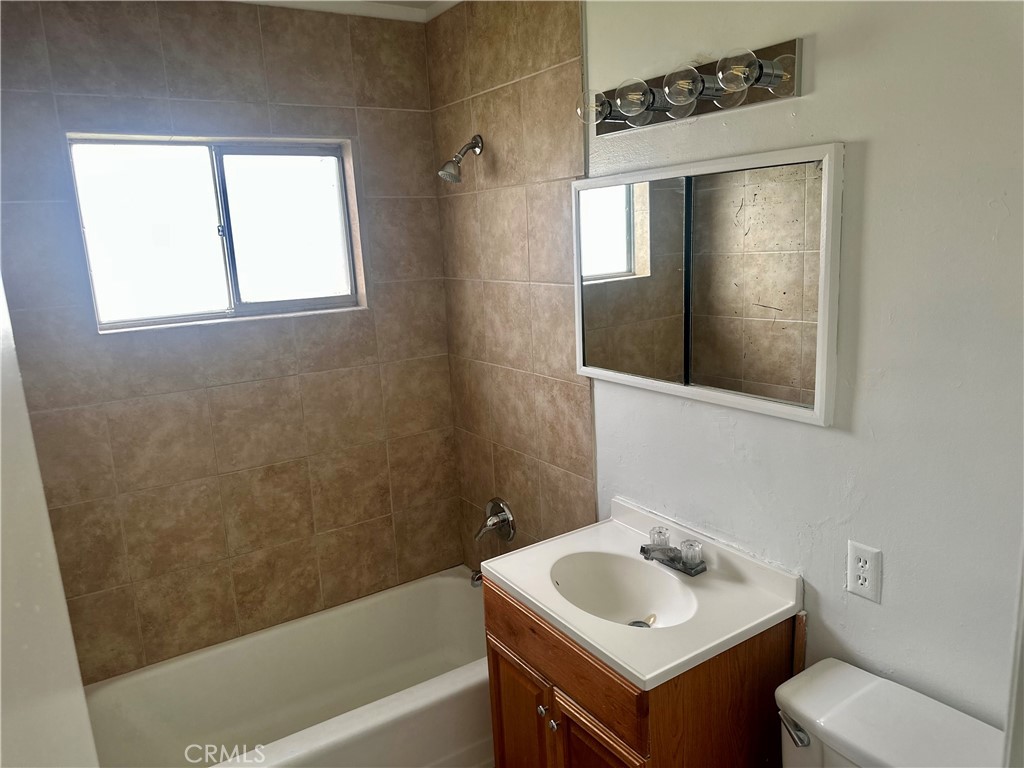 5147 Canoga Street Montclair, CA 91763 - Photo 13 of 15