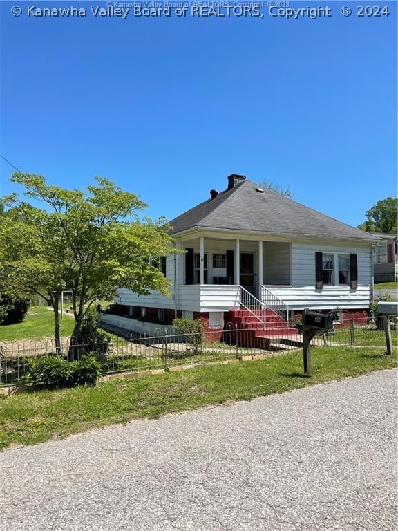 293 Old County Road Racine, WV 25165 - Photo 1 of 19 Gallery Image 1