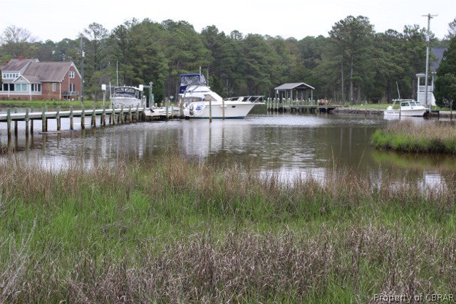 311 Haven Beach Road Moon, VA 23119 - Photo 32 of 34