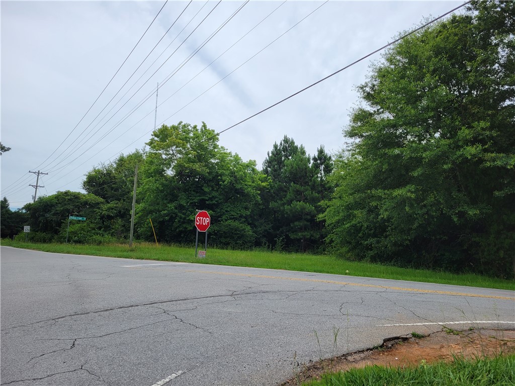 12051 North Radio Station Road Seneca, SC 29678 - Photo 13 of 16