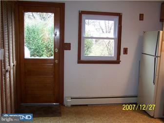 4900 Concord Road Aston, PA 19014 - Photo 7 of 11 Kitchen