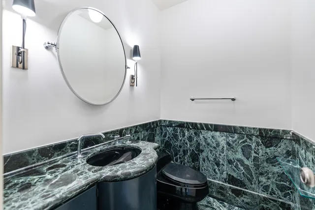 $2,100,000 | 2600 North Lakeview Avenue, Unit 9B, Chicago, IL 60614