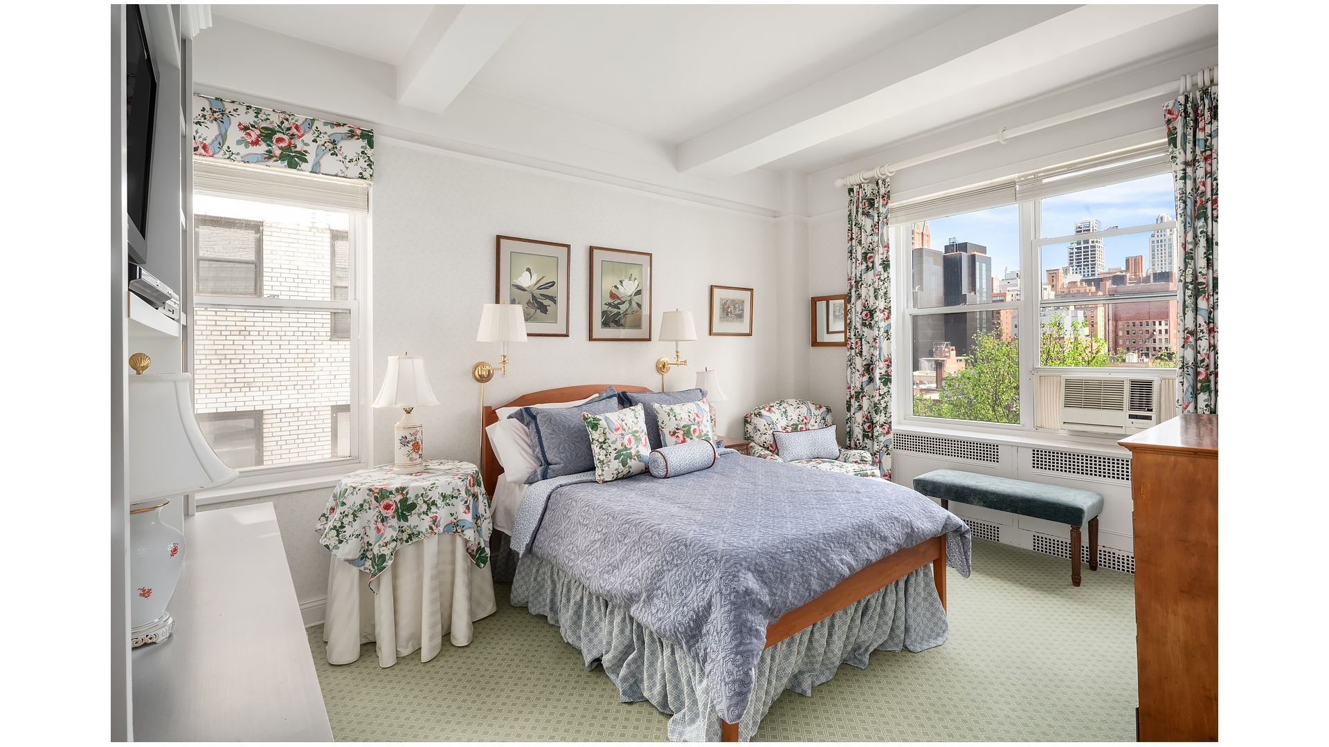 235 East 73rd Street, Unit 10F Manhattan, NY 10021 - Photo 6 of 12