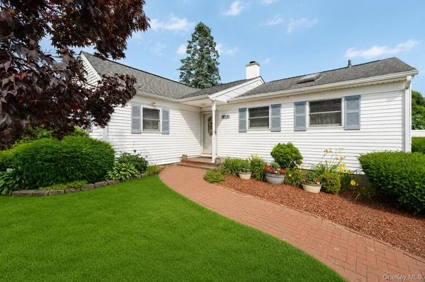 $575,000 | 119 Stuyvesant Drive, Port Jefferson Station, NY 11776