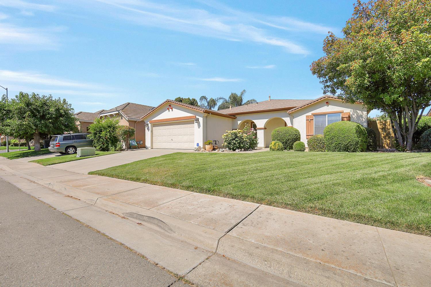 9840 Ellis Way Live Oak, CA 95953 - Photo 2 of 44 a view of house with yard and green space