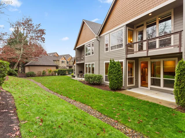 $472,500 | 12800 Northeast Salmon Creek Avenue, Unit 119, Vancouver, WA 98686