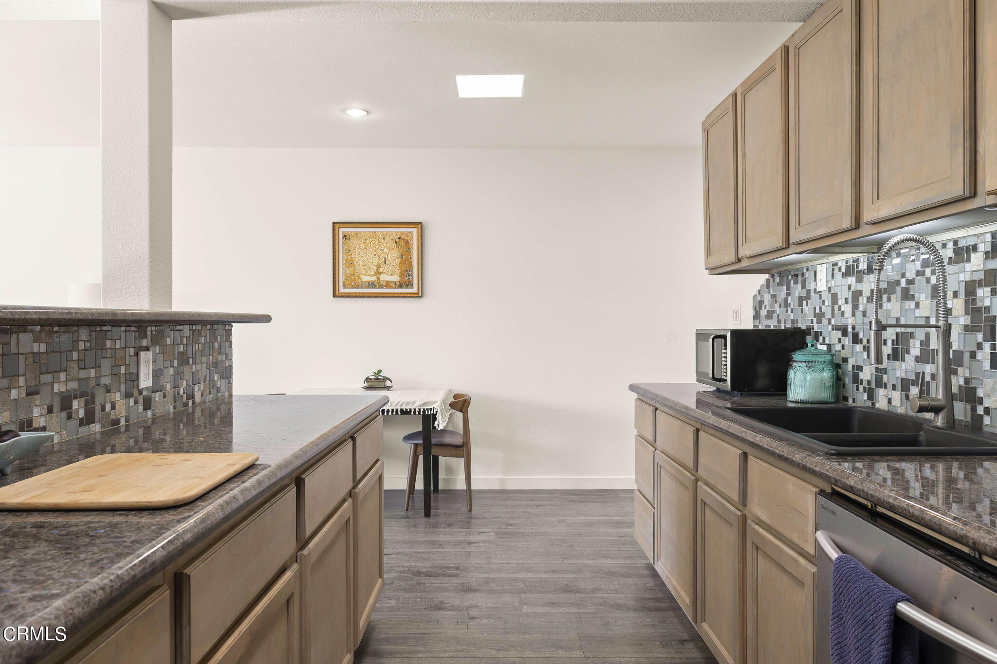 229 Rossmore Drive Oxnard, CA 93035 - Photo 14 of 54 19-web-or-mls-UpmarketMedia_229Ross-60