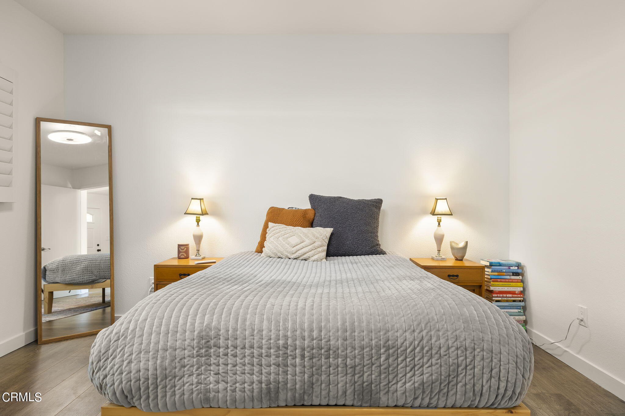 229 Rossmore Drive Oxnard, CA 93035 - Photo 33 of 54 7-web-or-mls-UpmarketMedia_229Ross-33