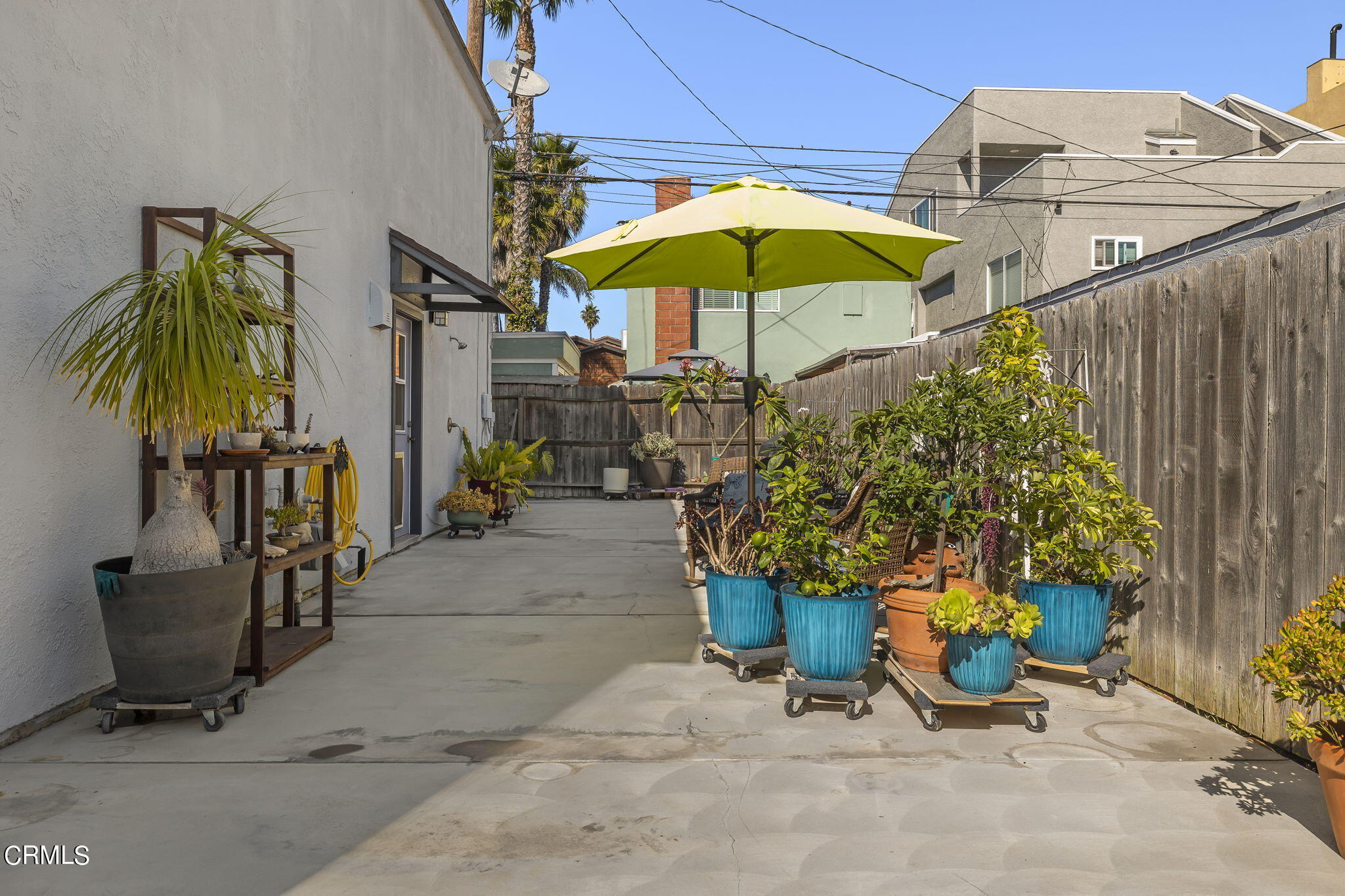 229 Rossmore Drive Oxnard, CA 93035 - Photo 42 of 54 41-web-or-mls-UpmarketMedia_229Ross-131