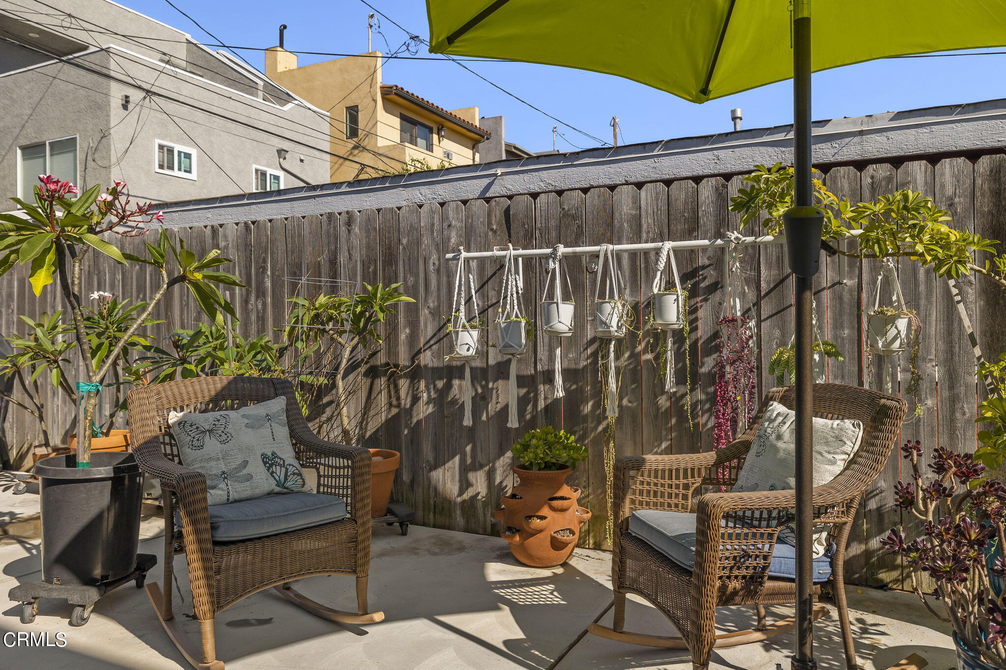 229 Rossmore Drive Oxnard, CA 93035 - Photo 44 of 54 44-web-or-mls-UpmarketMedia_229Ross-127