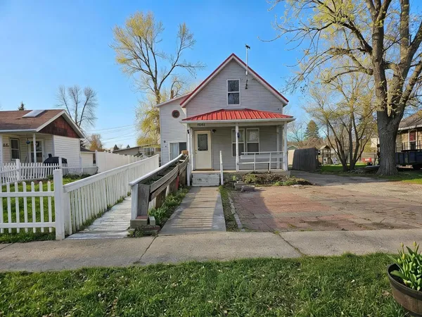 $175,000 | 1061 1st Street North, Casselton, ND 58012