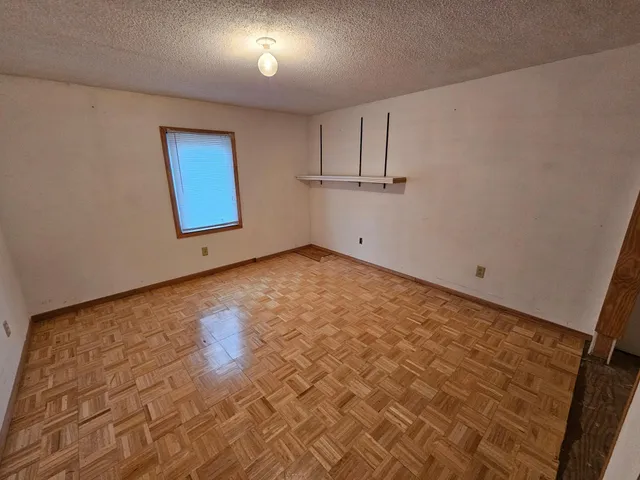 $199,000 | 1061 1st Street North, Casselton, ND 58012