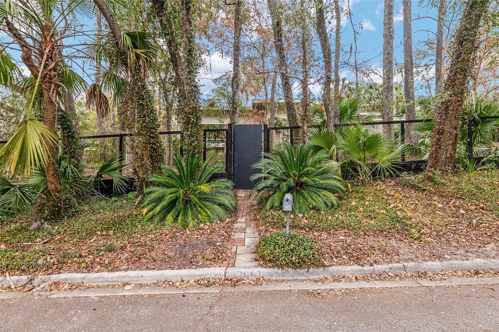 2062 Northwest 11th Road Gainesville, FL 32605 - Photo 3 of 100