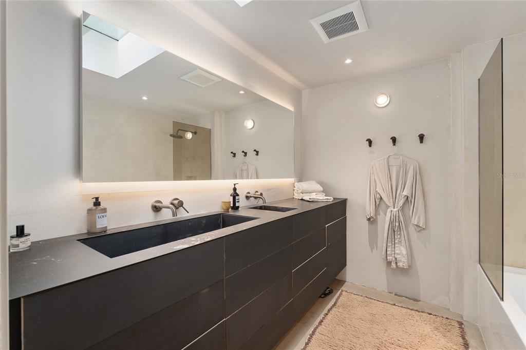 2062 Northwest 11th Road Gainesville, FL 32605 - Photo 52 of 100