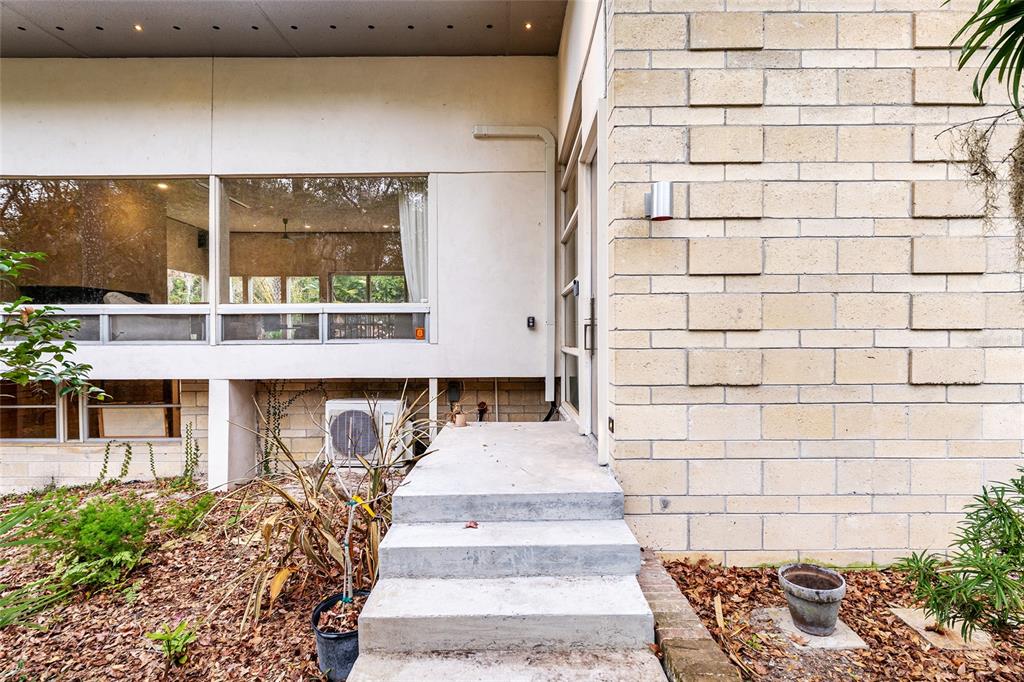 2062 Northwest 11th Road Gainesville, FL 32605 - Photo 7 of 100