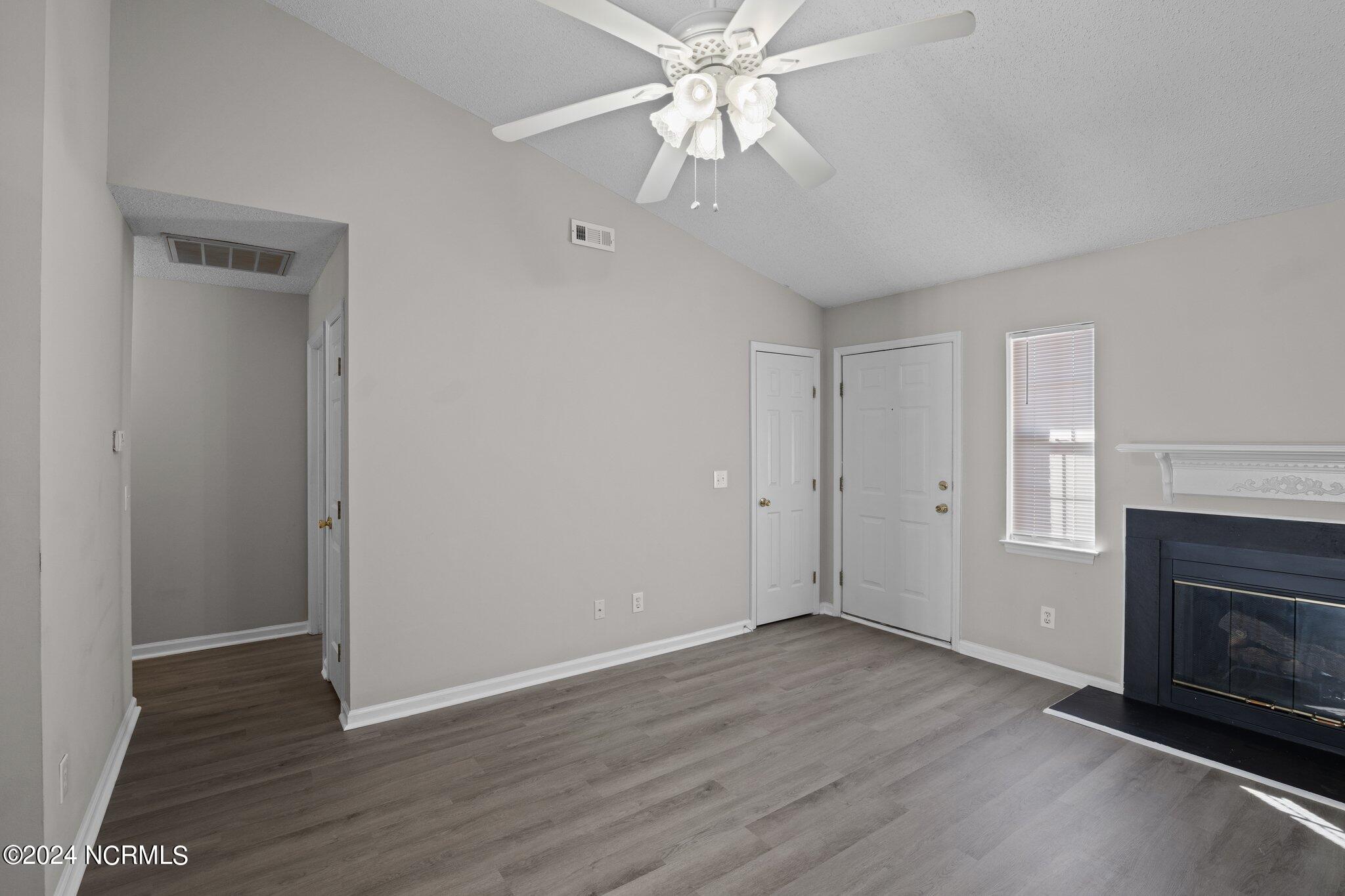 2606 Richard Drive, Unit B Greenville, NC 27834 - Photo 24 of 28 25-web-or-mls-BLS_0057