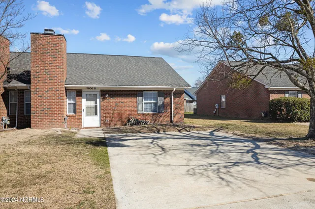 $1,450 | 2606 Richard Drive, Unit B, Greenville, NC 27834