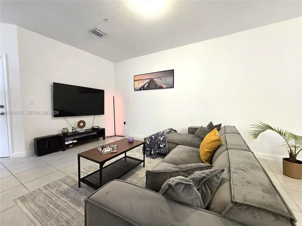 $3,500 | 2761 Northwest 55th Way, Lauderhill, FL 33313